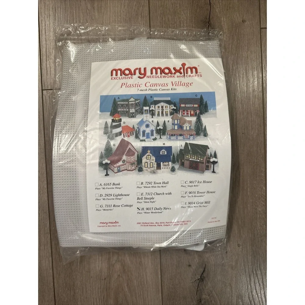 NIP Vintage‎ Mary Maxim 9015 Daily News Needlework And Crafts Christmas Village